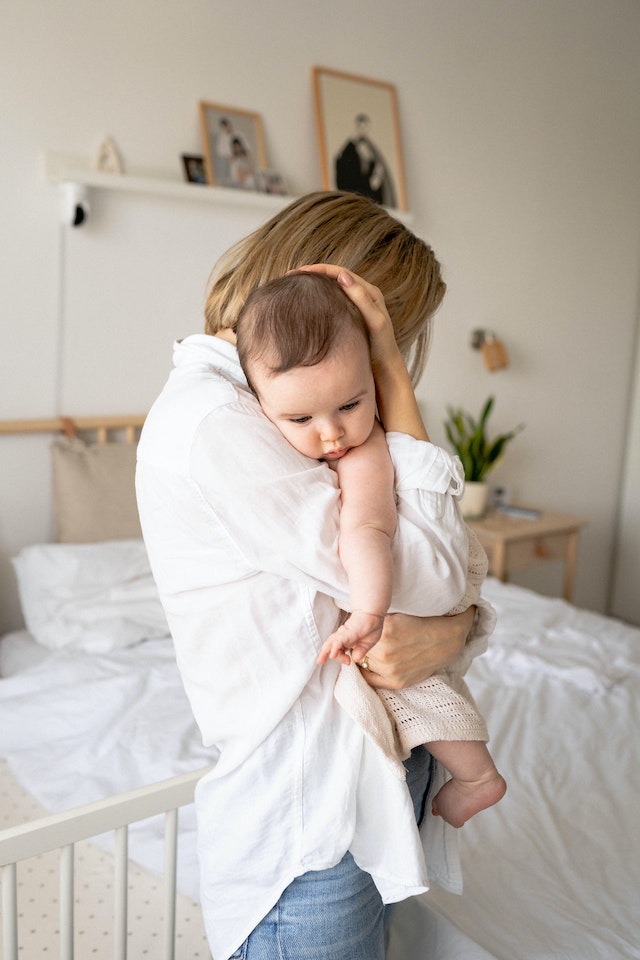 Is it ok to put baby to sleep without burping?